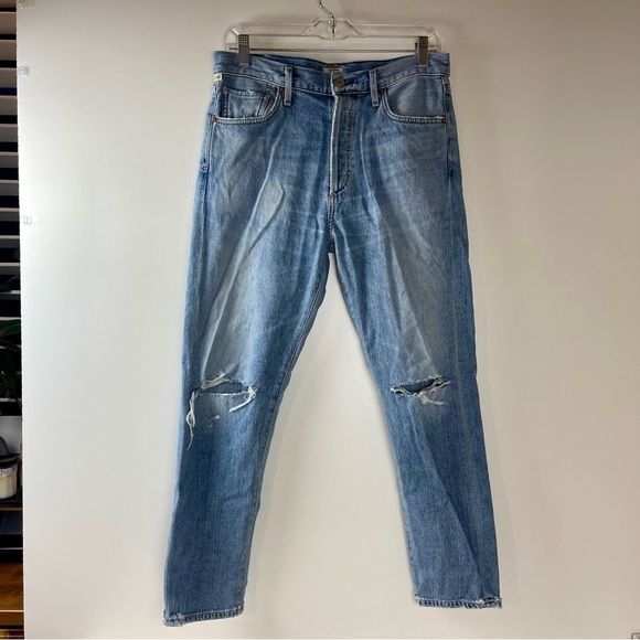 Citizens of Humanity Liya High Rise Classic Fit Crop in Torn, 28 - Picture 5 of 16